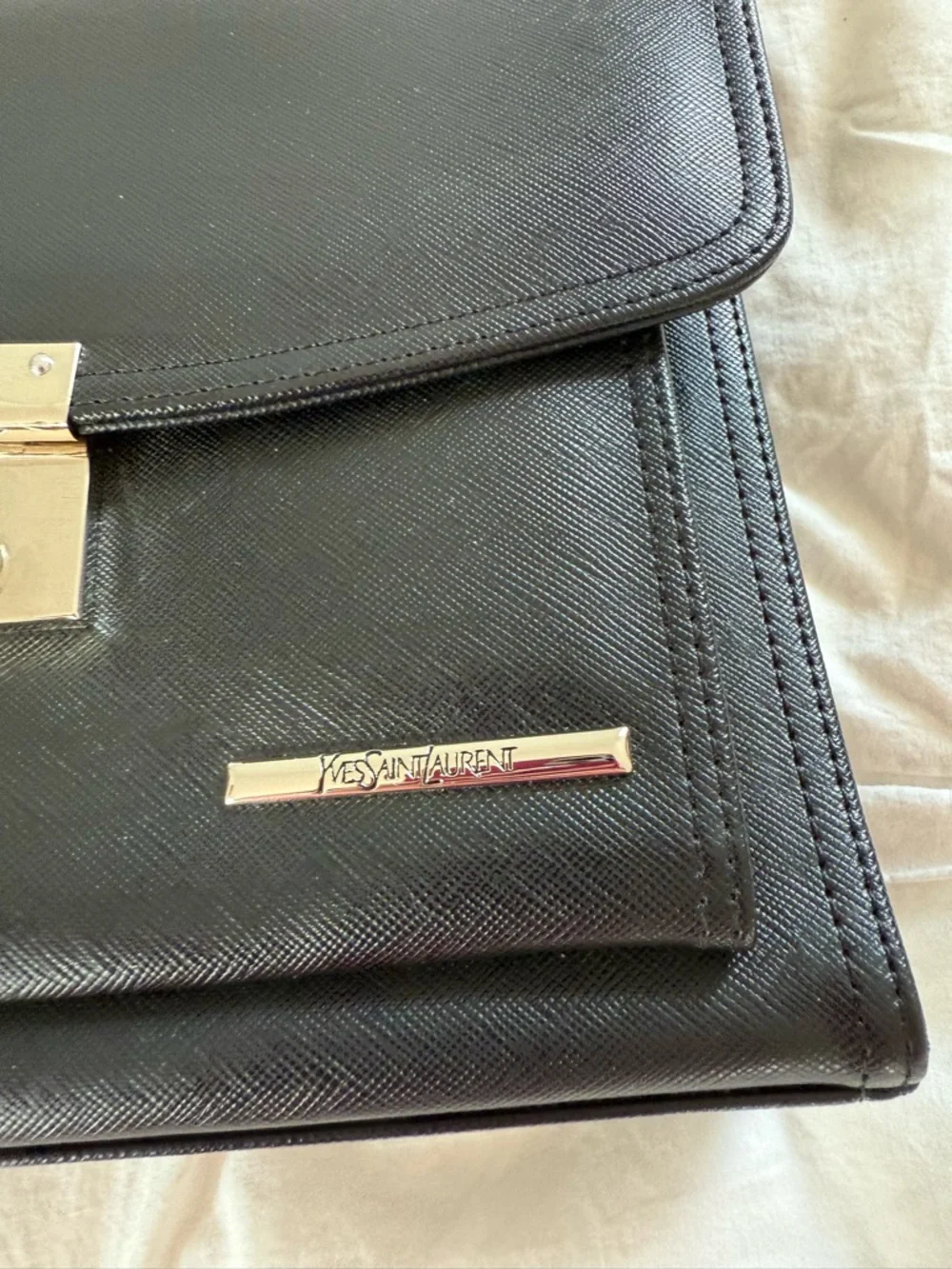 Yves Saint Laurent clutch - Picture 3 of 17